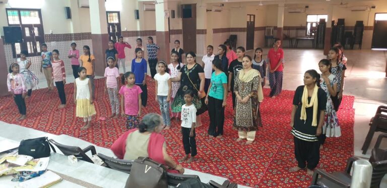 Empowering Education: Stationery Kits Distributed to Underprivileged Girls at Arya Samaj, Janakpuri ✨